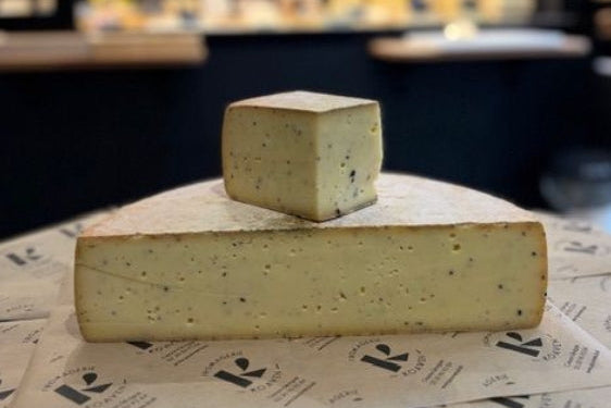 Armailli à la truffe, fromage de vache