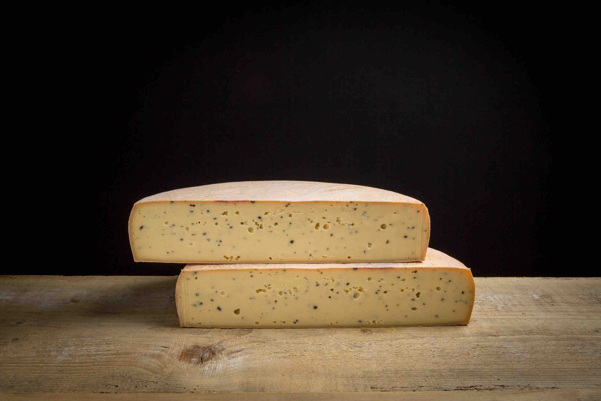 Fromage à raclette à la truffe au lait cru